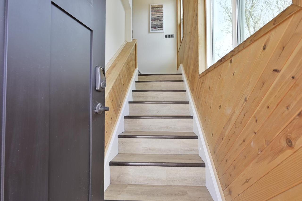 Holiday home Modern Upstairs Loft - Newly Renovated!
